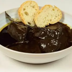Mloukhia Tunisienne : Saveurs et Bienfaits d'une Plante Star